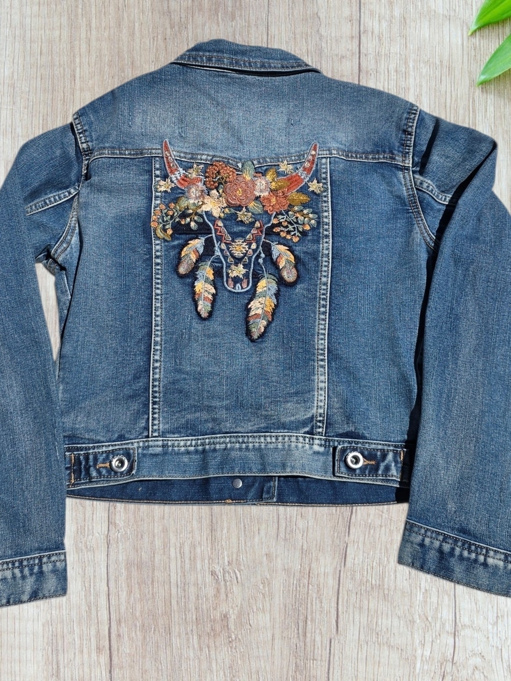 GRACE In LA Longhorn Embroidered Distressed Denim Jacket Youth XL New With Tags